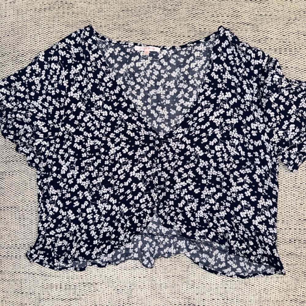 Navy & White Floral Flowy Blouse